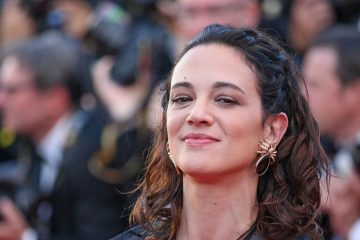 Asia Argento resta a X Factor? Il tweet sospetto