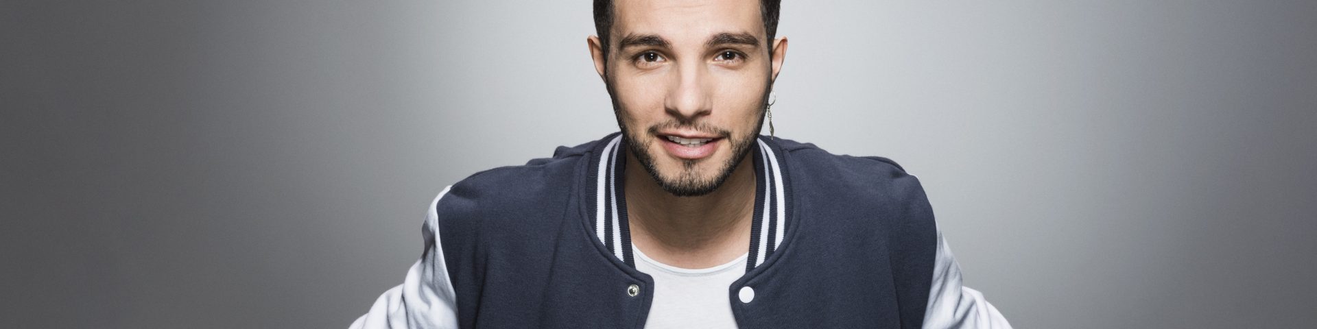 Marco Carta fa coming out a Domenica Live: "Sono innamorato" - Video
