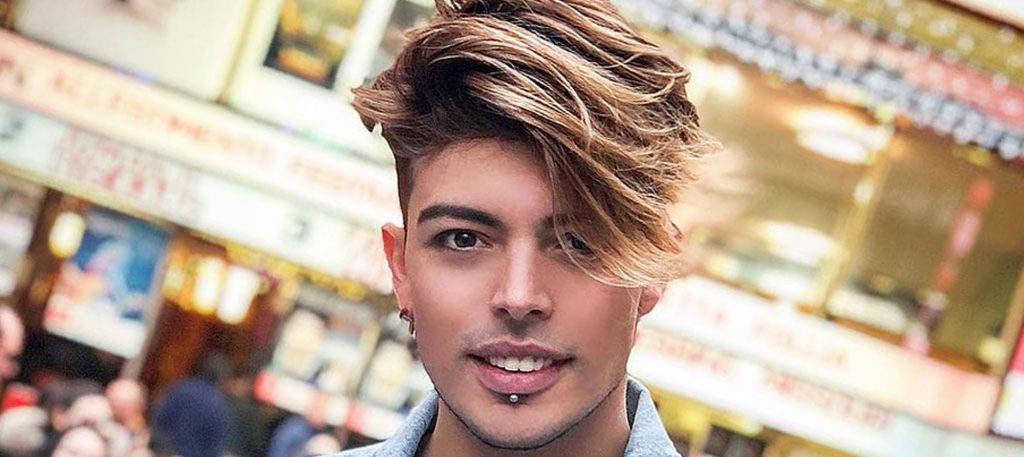 Stash ad Amici 18: il cantante dei The Kolors nuovo professore