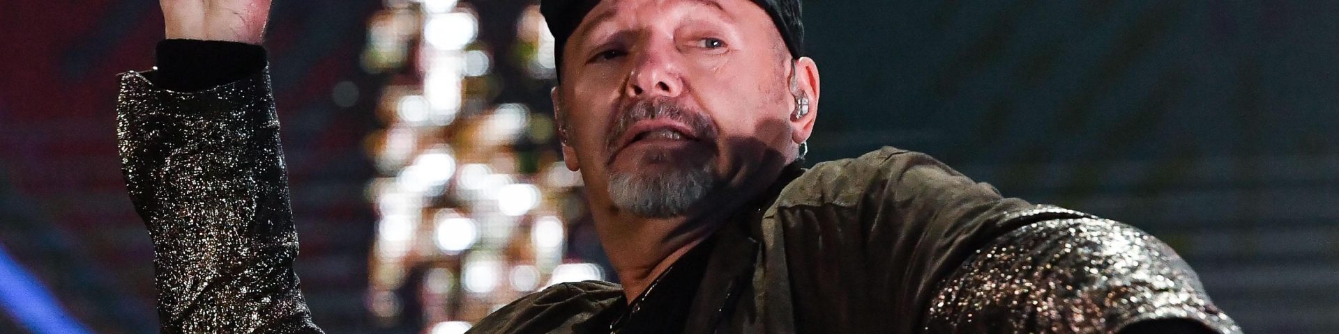 Vasco Rossi, da "Ma cosa vuoi che sia una canzone" a "33 Giri - Italian masters"