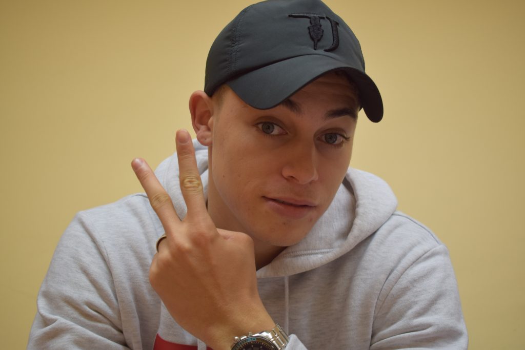 Einar a Sanremo Giovani: "Sto continuando a scrivere" - Video