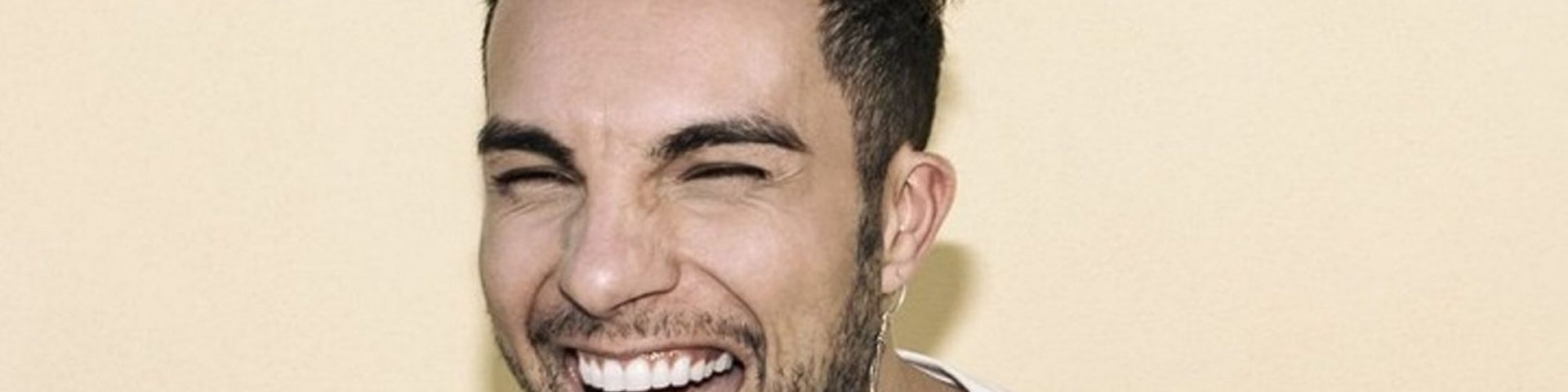 Marco Carta "rivela i nomi dei cantanti gay ancora non dichiarati"? La smentita