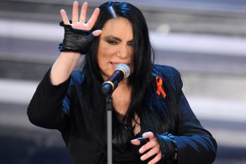 Loredana Bertè, Cosa ti aspetti da me (testo, video, autori)