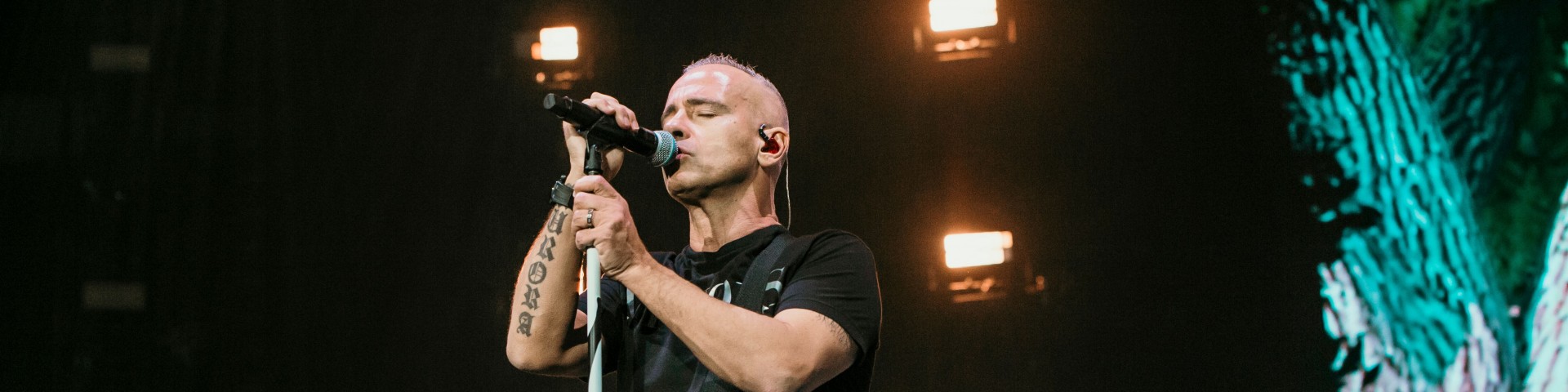 Eros Ramazzotti: iniziato il Vita ce n'è World Tour - Foto e Video