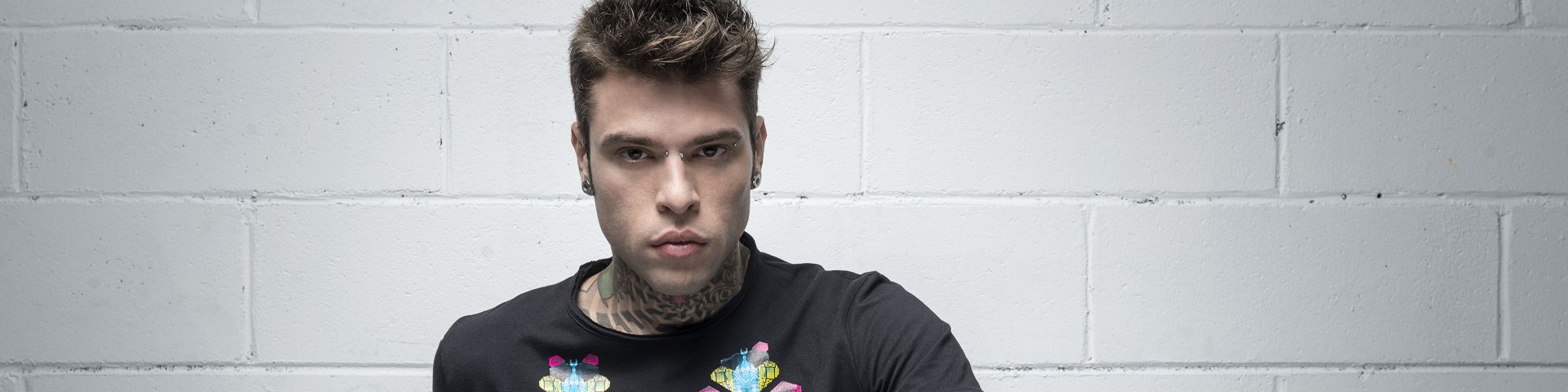 Fedez e Tiromancino, lite social con botta e risposta: "Un clown"