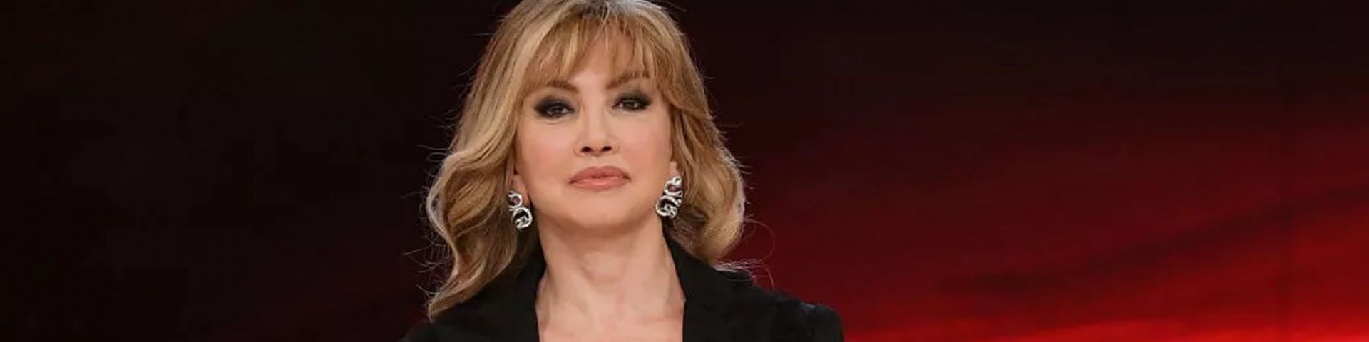 Cosa ha fatto al piede Milly Carlucci?