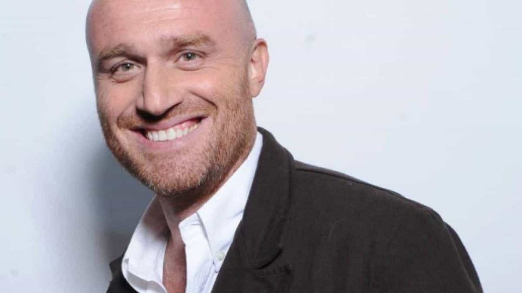 Amici: tutti contro Rudy Zerbi. Loredana Bertè: "Non me ne frega un ca**o"