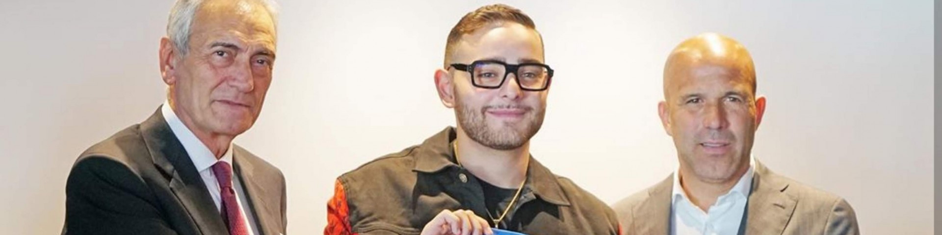 Il nuovo singolo di Rocco Hunt è la “National song”