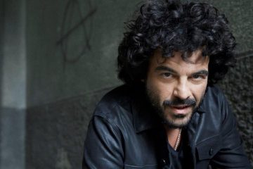 Francesco Renga torna live da luglio con “Acoustic Trio – estate 2021”