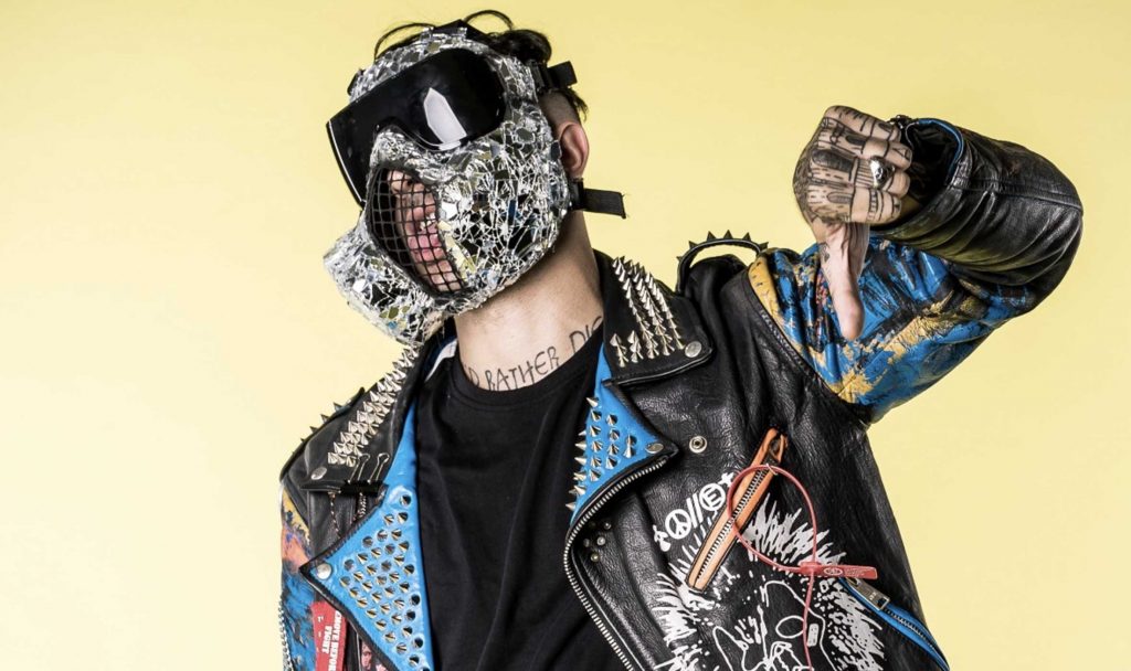 Junior Cally a Sanremo 2020: “No grazie mi rappresenta al 100%” (Video)