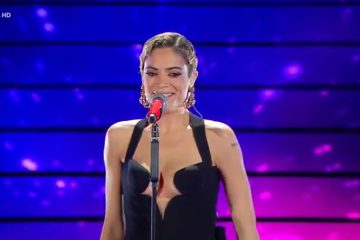 Elodie a Sanremo 2020: look ed esibizione in finale (Foto e Video)