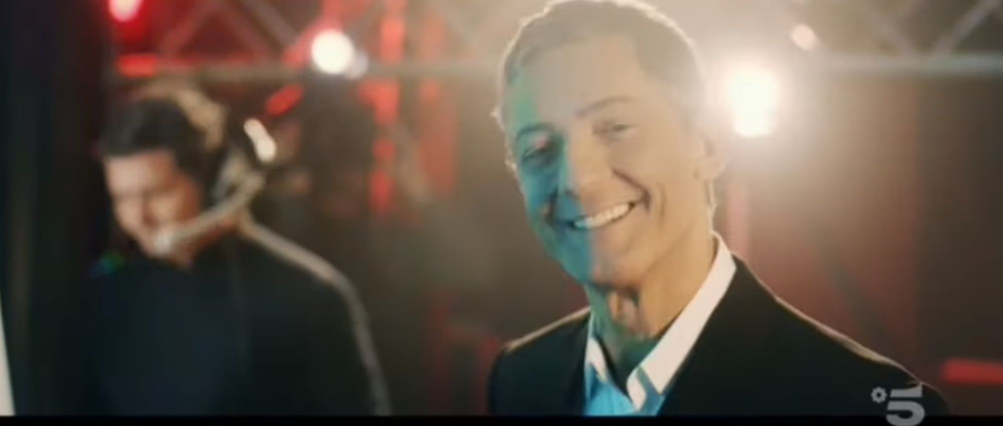 Pubblicita Windtre Con Fiorello E Rovazzi Colonna Sonora E Attori Video Bellacanzone