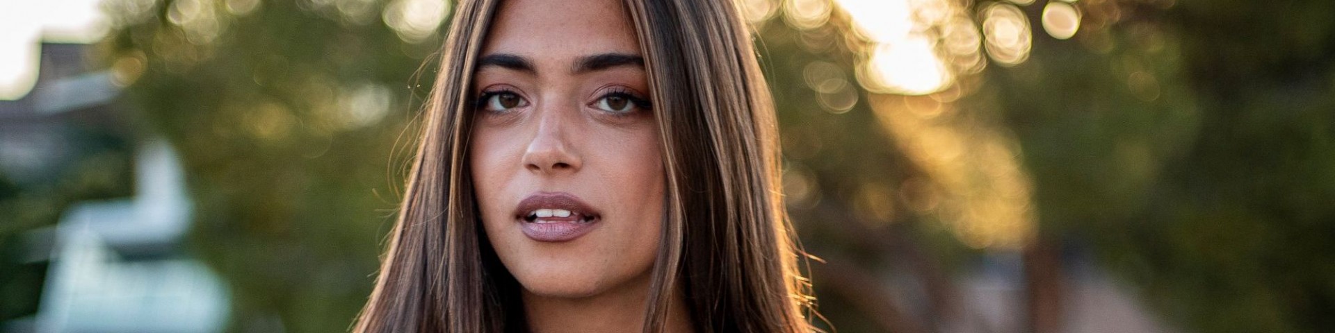 Loca Con Te Di Malebra I Tik Tokers Piu Amati Riuniti In Piscina Per Il Video Del Singolo Di Debutto Bellacanzone