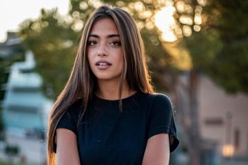 “Loca con te” di Malebra: i Tik Tokers più amati riuniti in piscina per il video del singolo di debutto