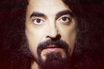 Caparezza: “Non ho appeso il microfono al chiodo”