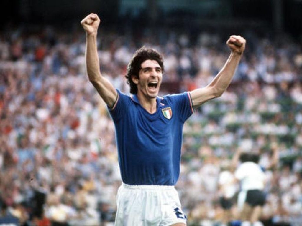 Paolo Rossi, dal calcio al canto con “Domenica alle tre” (Audio)