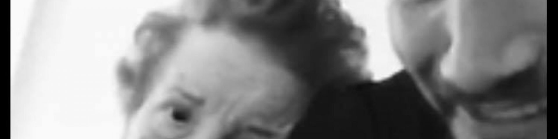 Lutto per Stefano De Martino, è morta la nonna