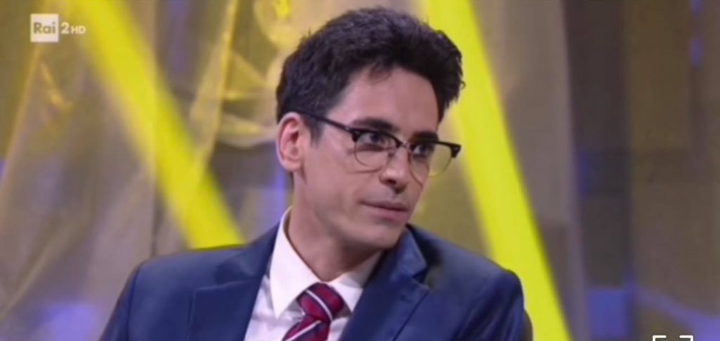 A che ora inizia Una pezza di Lundini?