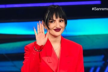 I look di Sanremo 2021 secondo la Rosanna Cancellieri dei Povery: le pagelle della prima puntata