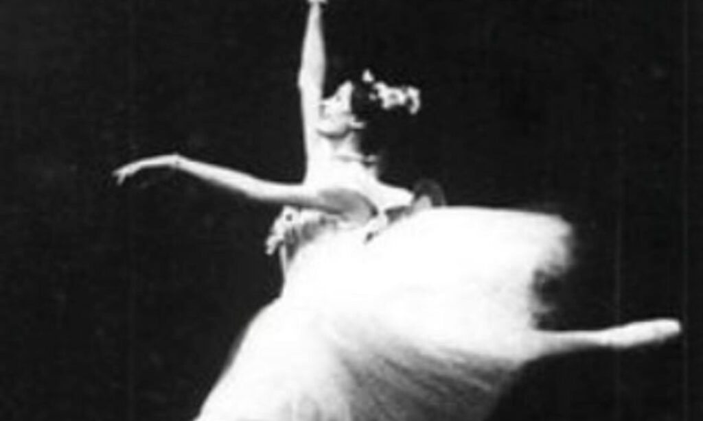 È morta Carla Fracci, aveva 84 anni
