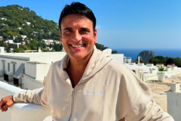 Sal Da Vinci vince Sanremo e De Martino si prende il futuro: il passaggio di consegne all’Ariston