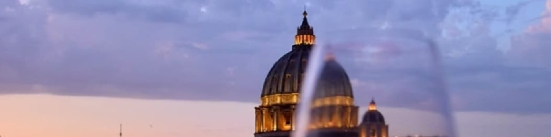 Parole in Terrazza: il calendario e i segreti del nuovo aperitivo acustico a San Pietro
